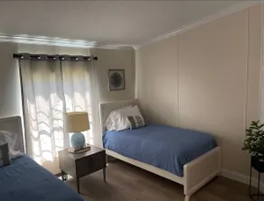 Thomas House - Image 4