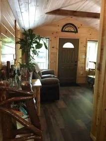 Hendershot Cabin - Image 5