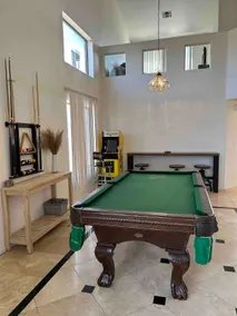 2-Story Home, 10 minutes away from Spring Training! - Image 4