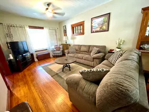 Spruce: Walking distance to the Falls! - Image 4