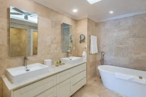 The Crane Private Residences - Image 4