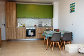 Green Life One-Bedroom Apartment with Sea View by Flаt Manаger - Image 2