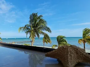 Lovely 2 bedroom with pool great view of ocean - Image 5