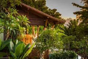 Villa Makara - Beachfront & Private Infinity Pool - Image 2