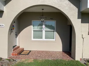 Spacious 3/2 home, lg yard & spectacular sunsets! - Image 4