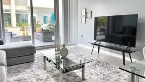 Midtown Design District, Big Patio No Airbnb fees - Image 4