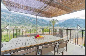 Penthouse overlooking Soller with garden & terrace - Image 3