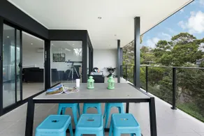 Spectacular views and beaches - Image 4