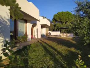 House with spectacular sea views in the historic centre of Begur - Image 2