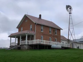 Farm House Beauty - Image 2