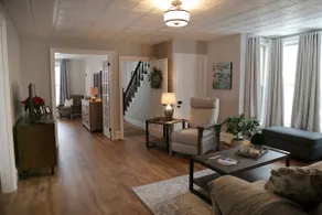 Luxe Apt. on Historic Circle in Downtown Angelica - Image 2