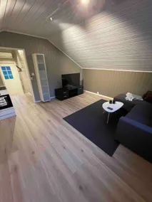 Senja/Botnhamn! Garage apartment with parking! - Image 3