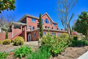 ”JUST STEPS TO THE WATER”2 BR 2 BATH 5 POINTS COVE - Image 2