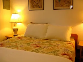 Attractive Downtown Cottage - Image 5