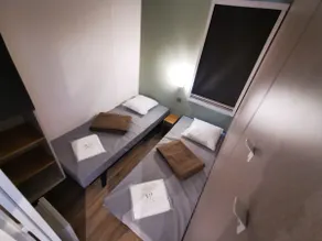 2-bedroom cottage on a campsite - Image 3