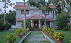 Blu Chilli Hideaway - Image 3