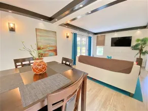 Holiday Villa, Minutes From Beach - Image 2