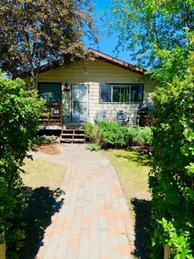 Cabin Retreat-Steps from the Beach - Image 3