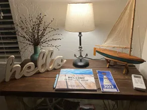 Cheerful 2-bedroom lake cottage close to shore - Image 3