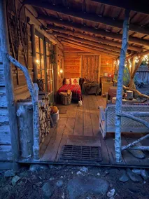 Fenced cabin, wood stove, campfire, dogs welcome - Image 4