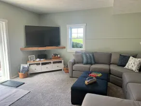 4-Bedroom in Lower Level with Hot Tub & Kitchenette - Image 4