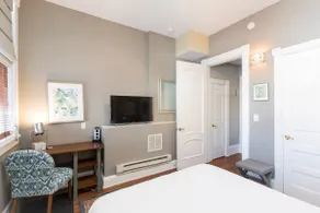 Downtown- Cool; Historic Exposed Brick 2 Bedroom - Image 2