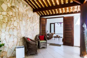 Seasonal Beach House - Image 3