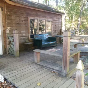 Wooded Cabin retreat on fresh water pond - Image 3