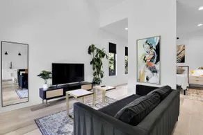 Savvy Suite King studio #1, NO CLEANING FEE!! - Image 2