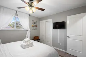 MODERN ZEN HOUSE | RED ROCKS, MOUNTAINS, SLEEPS 14 - Image 5