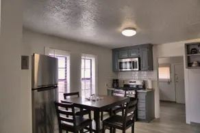 Private, Cozy Casita- walk to UNM and Nob Hill! - Image 3