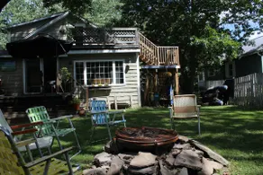 One Bedroom Loft Downtown / Patio / BBQ / Backyard - Image 2