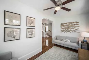 Stunning renovation, BEACH BLOCK, walk to everything! - Image 5
