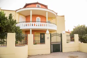 Iro's House - Image 2