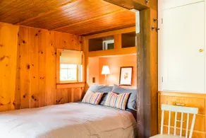 Charming Secluded Guest Suite near Woodland Park - Image 3