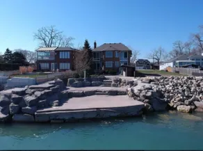 Wake Up To Lake Views! - Image 3