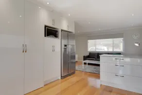 Poppies House Hobart - Image 5