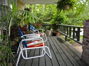 Tropical! Urban walk to Q39 BBQ 39 St Shops KUMC - Image 5