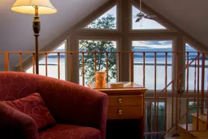 Victorian Ocean front Cottage - Image 3