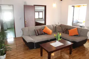 Rustic Dream Apartment for 5 - Image 5