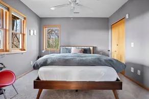 Delightful Downtown Digs - Image 4