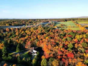 Pocono Farmhouse - Fully Renovated 1881 Home - Image 5