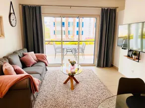 Angies Marina Apartment, includes 2 Free Passes for the Marina Pool - Image 4