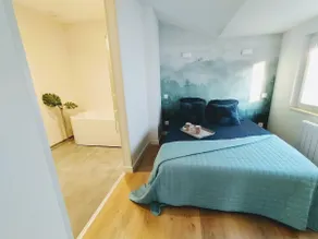 House between DOWNTOWN and CHU*patio*WIFI*4 people - Image 4