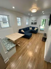 Newly Renovated Centrally Located - Image 2