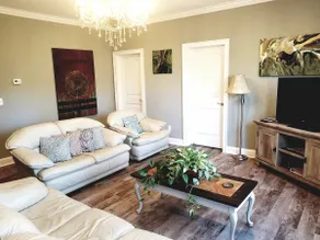 Luxurious river front nature retreat on 120 acres - Image 3