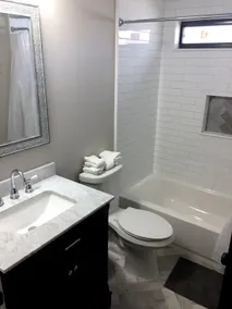 Cozy 2/2 Modern Farmhouse In Downtown Rockwall! - Image 4