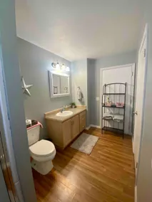 Cute apartment over garage surrounded by farmland - Image 5