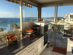 Penthouse apartment for 2-4 people, direct sea access - Image 3