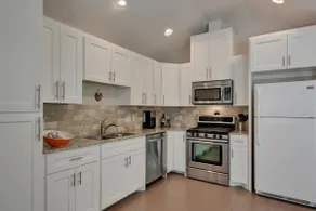 Brentwood Guest House, Fenced Yard, Near UT/Dining - Image 3